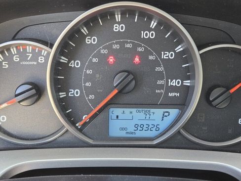 Used 2016 Toyota RAV4 LE image 23