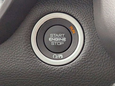 Used 2023 RAM 1500 Laramie AWD/4WD image 27