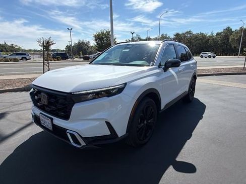 Used 2025 Honda CR-V Sport Touring image 1