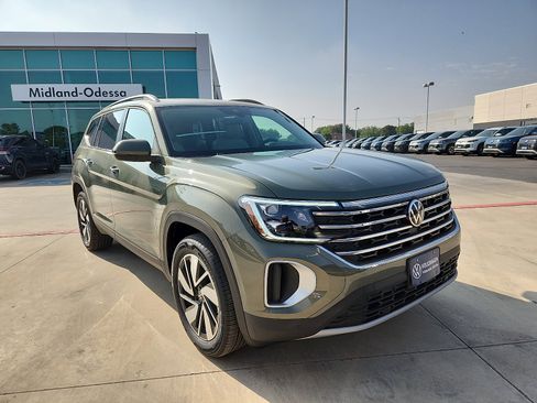 New 2026 Volkswagen Atlas SE FWD image 1
