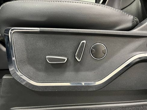 Used 2023 Ford F150 Lariat w/ Equipment Group 502A High AWD/4WD image 23