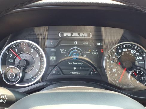 Used 2025 RAM 1500 Big Horn AWD/4WD image 6