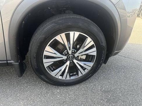 Certified 2023 Nissan Rogue SV w/ SV Premium B Package FWD image 12