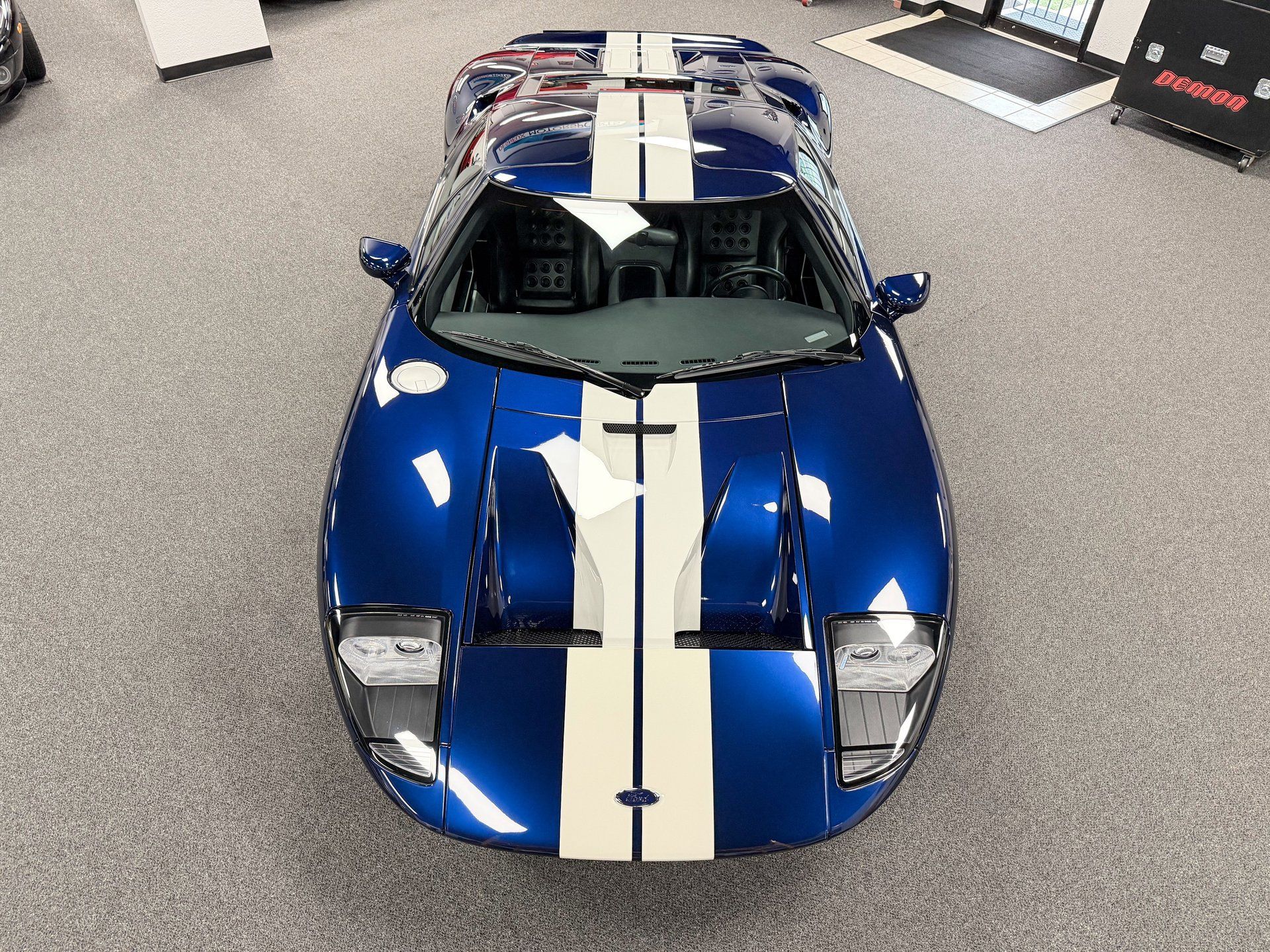 Used 2006 Ford GT RWD image 6