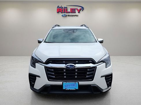 Used 2023 Subaru Ascent Limited w/ Technology Package image 8