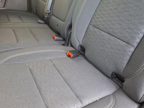 New 2026 RAM 1500 4x4 Crew Cab image 9