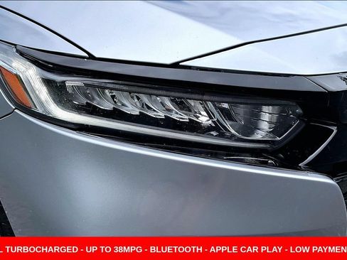 Used 2018 Honda Accord LX image 29
