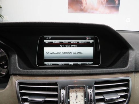 Used 2014 Mercedes-Benz E 350 Sedan image 18