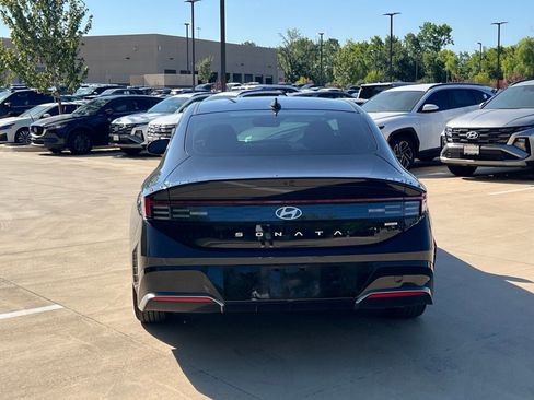 Used 2025 Hyundai Sonata SEL FWD image 11