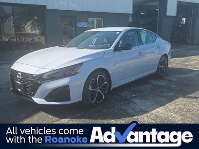 Used 2023 Nissan Altima 2.5 SR