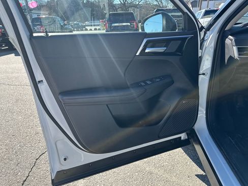New 2026 Mitsubishi Outlander AWD image 10