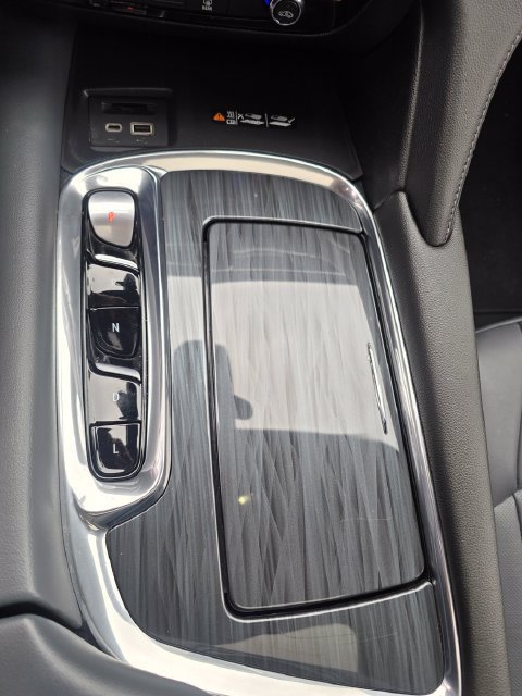 Used 2023 Buick Enclave Essence w/ Experience Buick Package AWD/4WD image 17