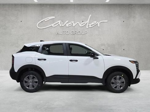 New 2026 Nissan Kicks S FWD image 17