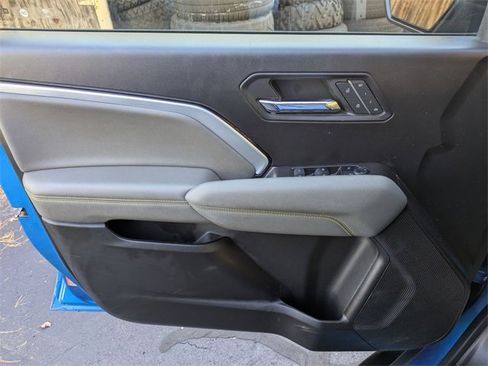 Used 2024 Chevrolet Colorado ZR2 w/ ZR2 Convenience Package III image 11