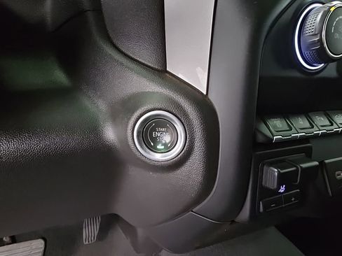 Used 2024 Chevrolet Silverado 2500 Custom w/ Custom Value Package image 19