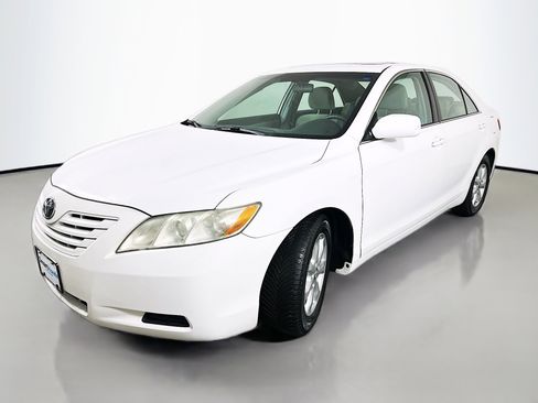 Used 2008 Toyota Camry image 3