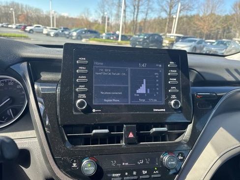 Used 2024 Toyota Camry LE image 10