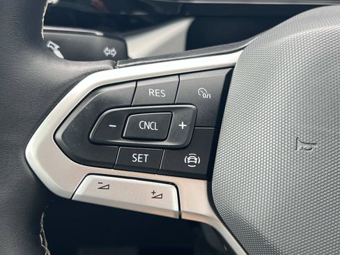 Certified 2023 Volkswagen Taos S AWD/4WD image 9