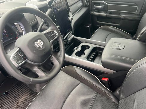 Used 2024 RAM 2500 Laramie w/ Night Edition image 8