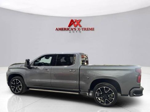 Used 2021 Chevrolet Silverado 1500 High Country w/ Technology Package AWD/4WD image 3