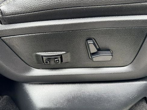 Used 2017 RAM 2500 Laramie w/ Sport Appearance Group AWD/4WD image 16