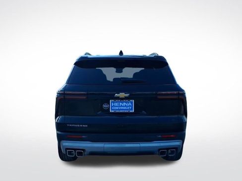 New 2026 Chevrolet Traverse LT w/ Driver Confidence Package FWD image 4