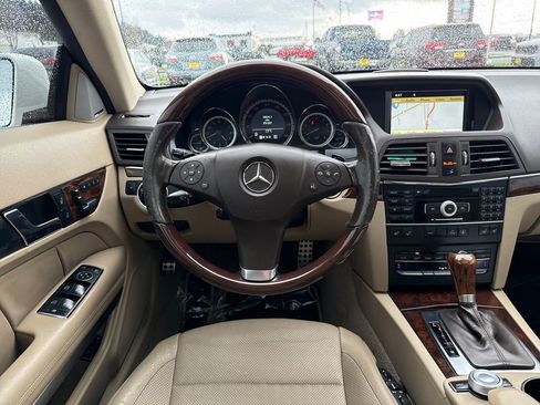 Used 2011 Mercedes-Benz E 550 Coupe image 25