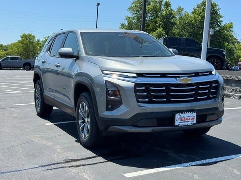New 2026 Chevrolet Equinox LT w/ Safety and Technology Package AWD/4WD image 2