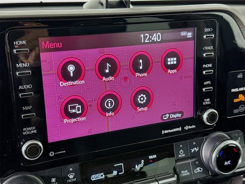 Used 2022 Toyota Highlander XLE image 15