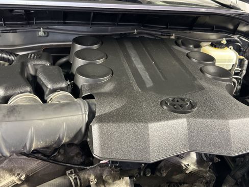 Used 2010 Toyota FJ Cruiser 4WD image 29