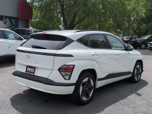 Certified 2024 Hyundai Kona SEL image 5