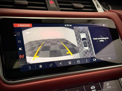 Used 2022 Land Rover Range Rover Sport SVR image 37