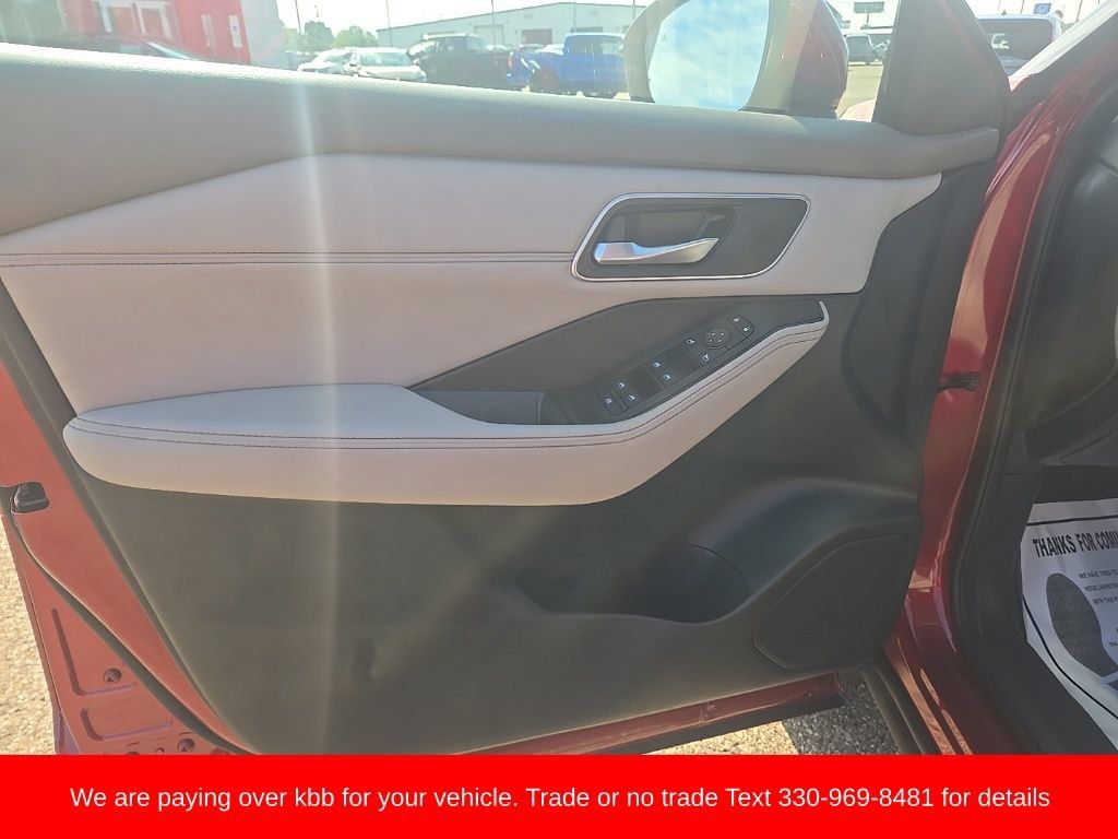 Used 2021 Nissan Rogue SV w/ Premium Package AWD/4WD image 9