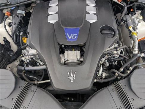 Used 2023 Maserati Ghibli Modena Q4 image 23