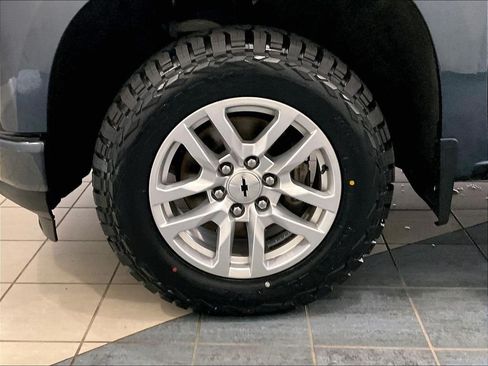 Used 2020 Chevrolet Silverado 1500 RST AWD/4WD image 7