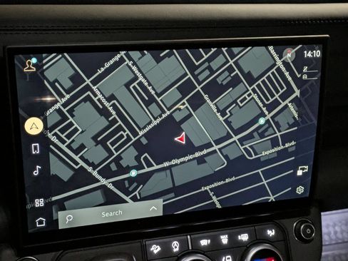 New 2026 Land Rover Defender 110 X-Dynamic SE AWD/4WD image 20