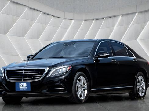 Used 2017 Mercedes-Benz S 550 Sedan image 3