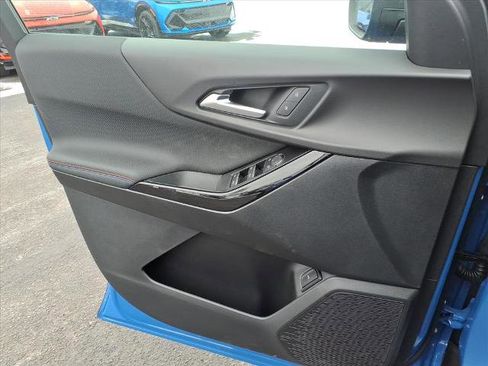 New 2026 Chevrolet Equinox RS w/ LPO, Floor Liner Package image 8