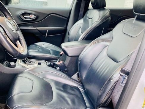 Used 2015 Jeep Cherokee Limited w/ Trailer Tow Group image 10