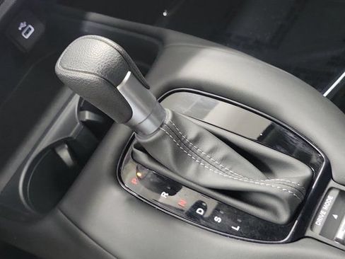 Used 2024 Honda HR-V LX image 28