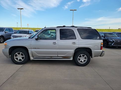 Used 2004 GMC Yukon Denali AWD/4WD image 6