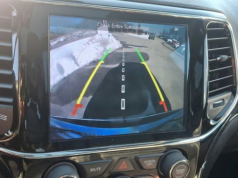 Used 2019 Jeep Grand Cherokee Overland image 21