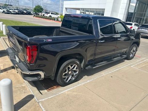 Used 2022 GMC Sierra 1500 SLT AWD/4WD image 5