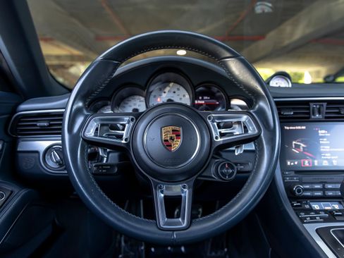 Used 2017 Porsche 911 Carrera 4S AWD/4WD image 29