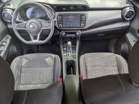 Used 2021 Nissan Kicks SV FWD image 22