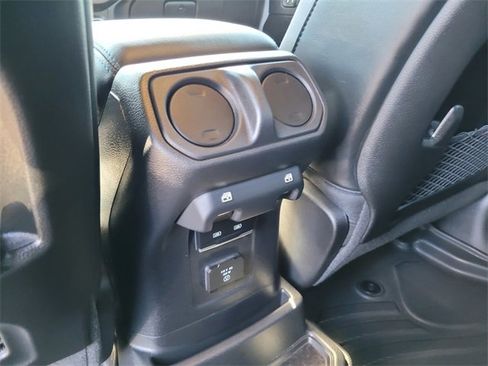 Used 2024 Jeep Wrangler High Altitude image 14