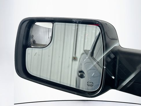 Used 2023 RAM 1500 Big Horn AWD/4WD image 16