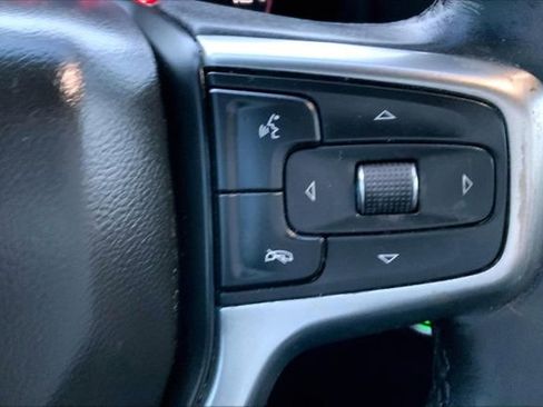 Used 2021 Chevrolet Silverado 1500 LT Trail Boss w/ Convenience Package II image 19