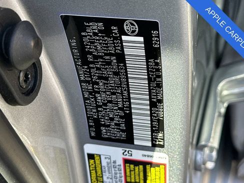 Used 2024 Toyota Camry SE image 31