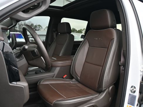 Used 2025 GMC Sierra 2500 Denali w/ Technology Package image 7